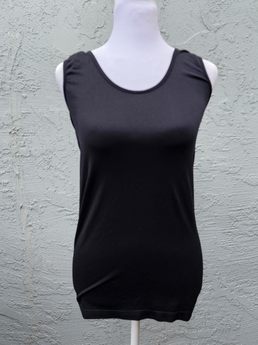 Gloria Vanderbilt Black Seamless Scoop Neck Tank Top Camisole S/M